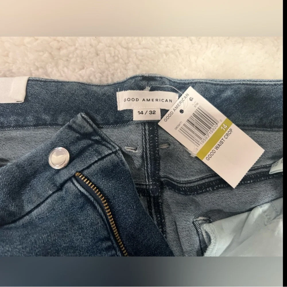 NWT Good American Good Waist Crop Skinny Jeans Size 14 | High Rise Shaping Fit - Picture 2 of 8